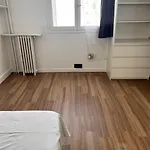 Chambre Et Cuisine Separee